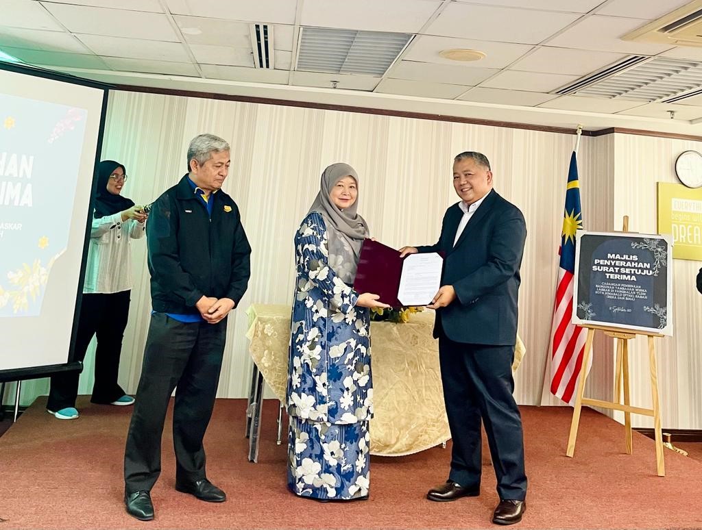 PROJEK PEMBINAAN BANGUNAN TAMBAHAN WISMA LASKAR DI PTKK (REKA & BINA)