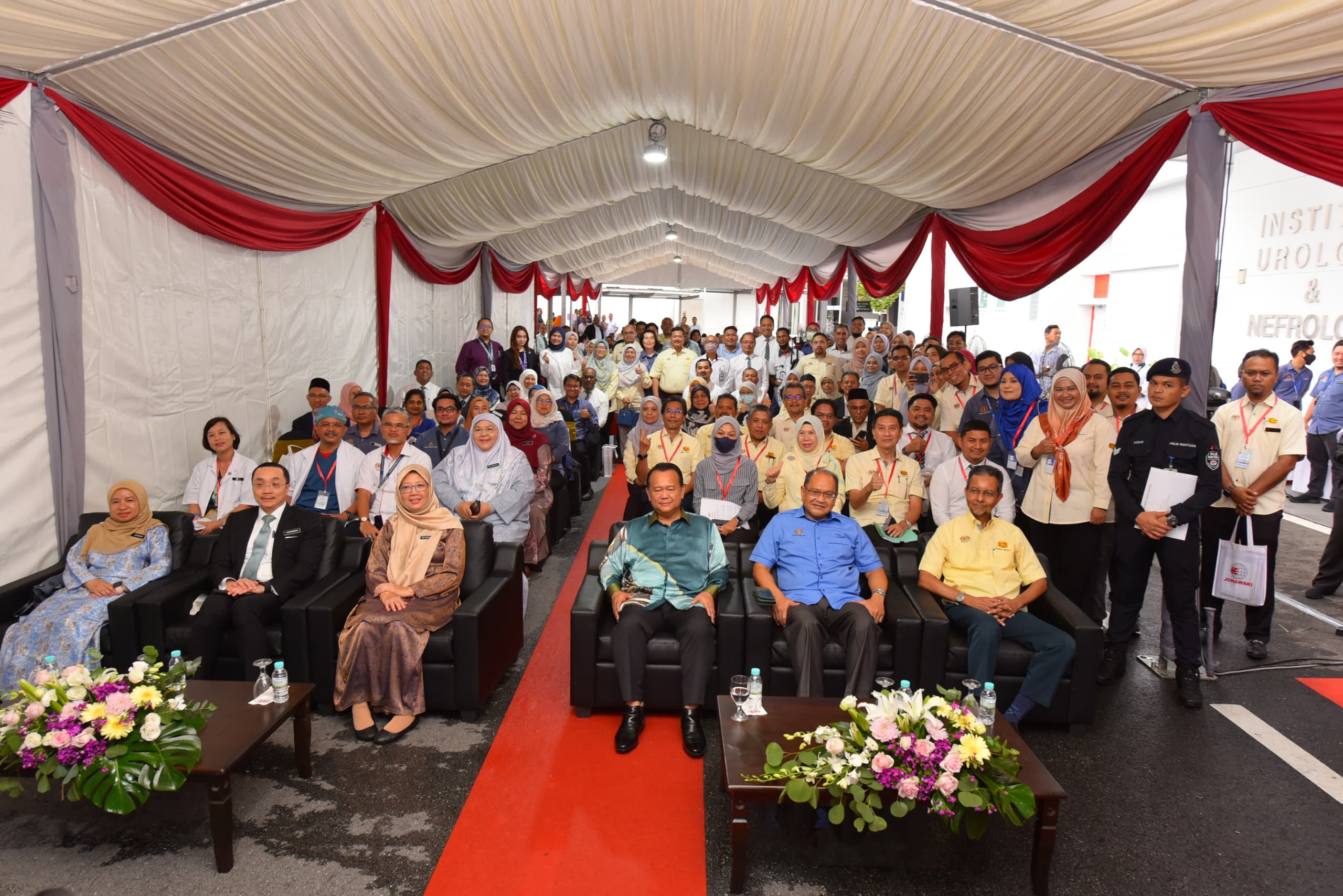 MAJLIS PENYERAHAN KOMPLEKS DEWAN BEDAH, ICU DAN WAD TAMBAHAN HOSPITAL KUALA LUMPUR (REKA & BINA)